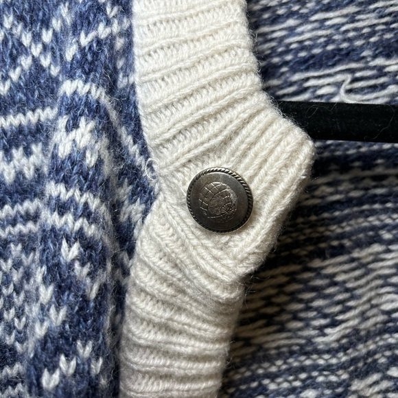 Vintage Nordic Fair Isle Knit Cardigan Sweater Navy & Cream Chunky Wool Blend - Picture 4 of 8